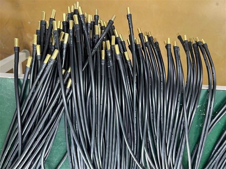 8.0mm Erkek Altın Kaplama Konnektör, 10AWG Silikon Telli